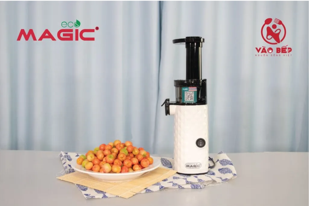 Hướng dẫn làm nước ép sơ ri giúp đẹp da bằng máy ép chậm thế hệ mới Magic Eco AC-132 3 nước ép sơ ri