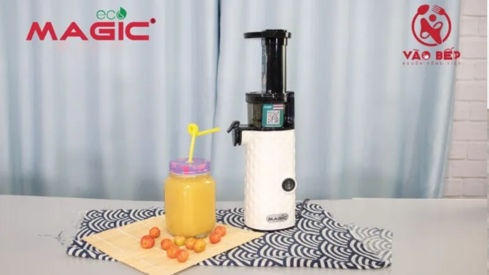 Hướng dẫn làm nước ép sơ ri giúp đẹp da bằng máy ép chậm thế hệ mới Magic Eco AC-132 1 nước ép sơ ri