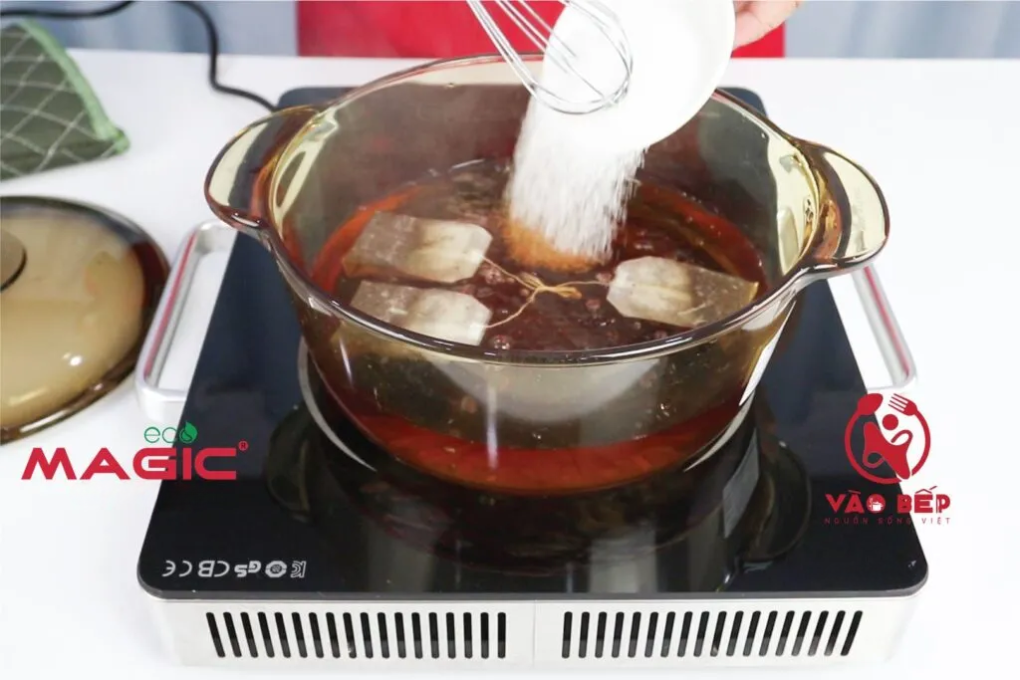 Hướng dẫn làm Trà vải thanh lọc cơ thể bằng Máy ép chậm thế hệ mới Magic Eco AC – 132 4 trà vải