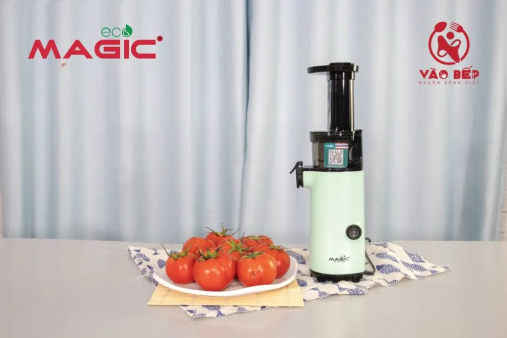 Hướng dẫn làm nước ép cà chua thanh lọc cơ thể bằng Máy ép chậm thế hệ mới Magic Eco AC-131 3 nước ép cà chua
