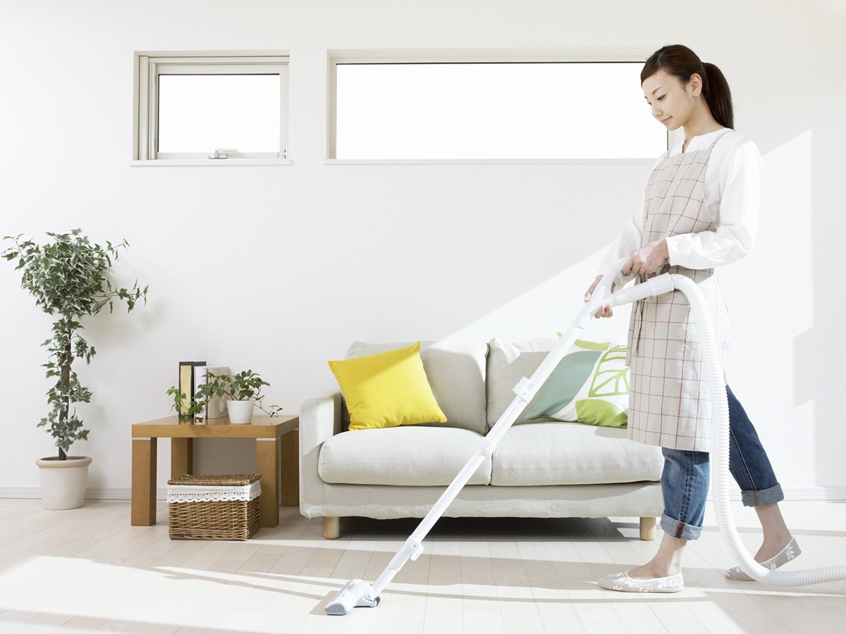 Máy Hút Bụi Có Thay Thế Được Chổi Truyền Thống Không? 2 may-hut-bui-3