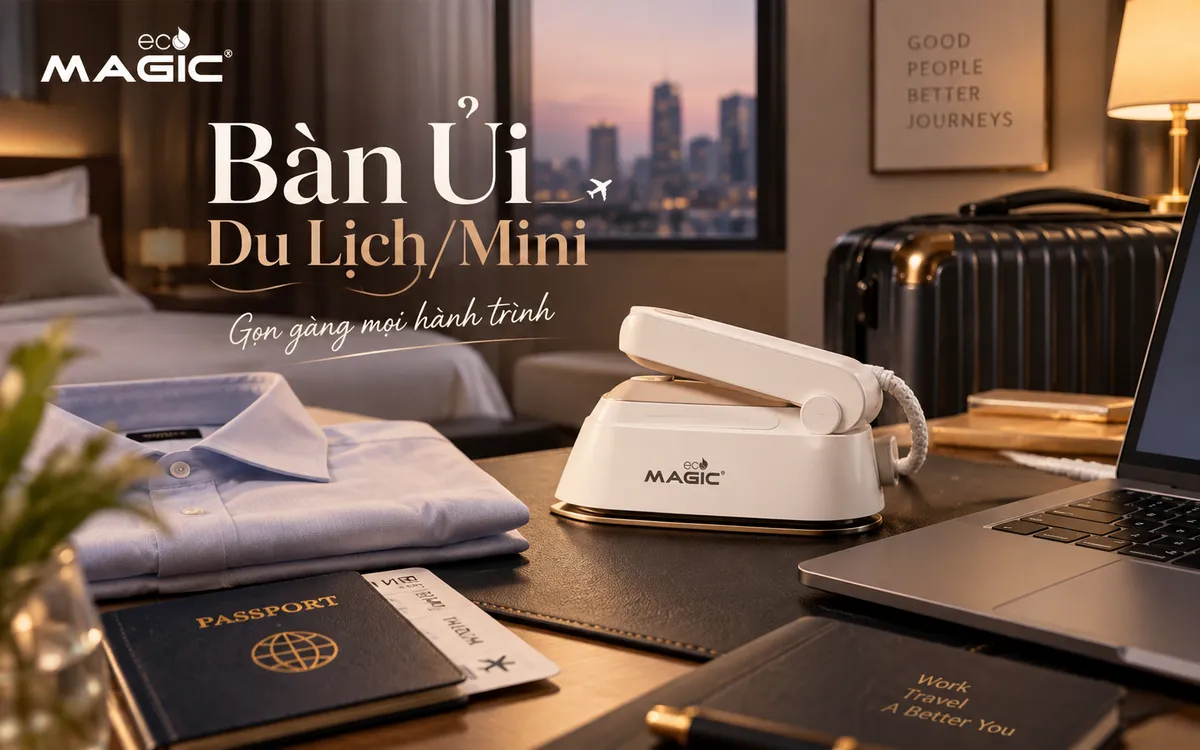 Bàn Ủi Cho Người Đi Làm: Bí Quyết Chọn Lựa Tối Ưu Thời Gian và Luôn Chuyên Nghiệp 2 Bàn ủi mini du lịch đặt trong vali hoặc trên bàn làm việc khách sạn, tiện lợi cho người đi làm khi công tác, giúp giữ trang phục phẳng phiu.